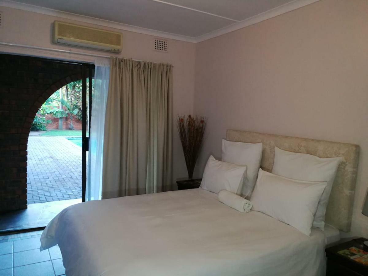 Emangunini Guest House Richards Bay Kültér fotó