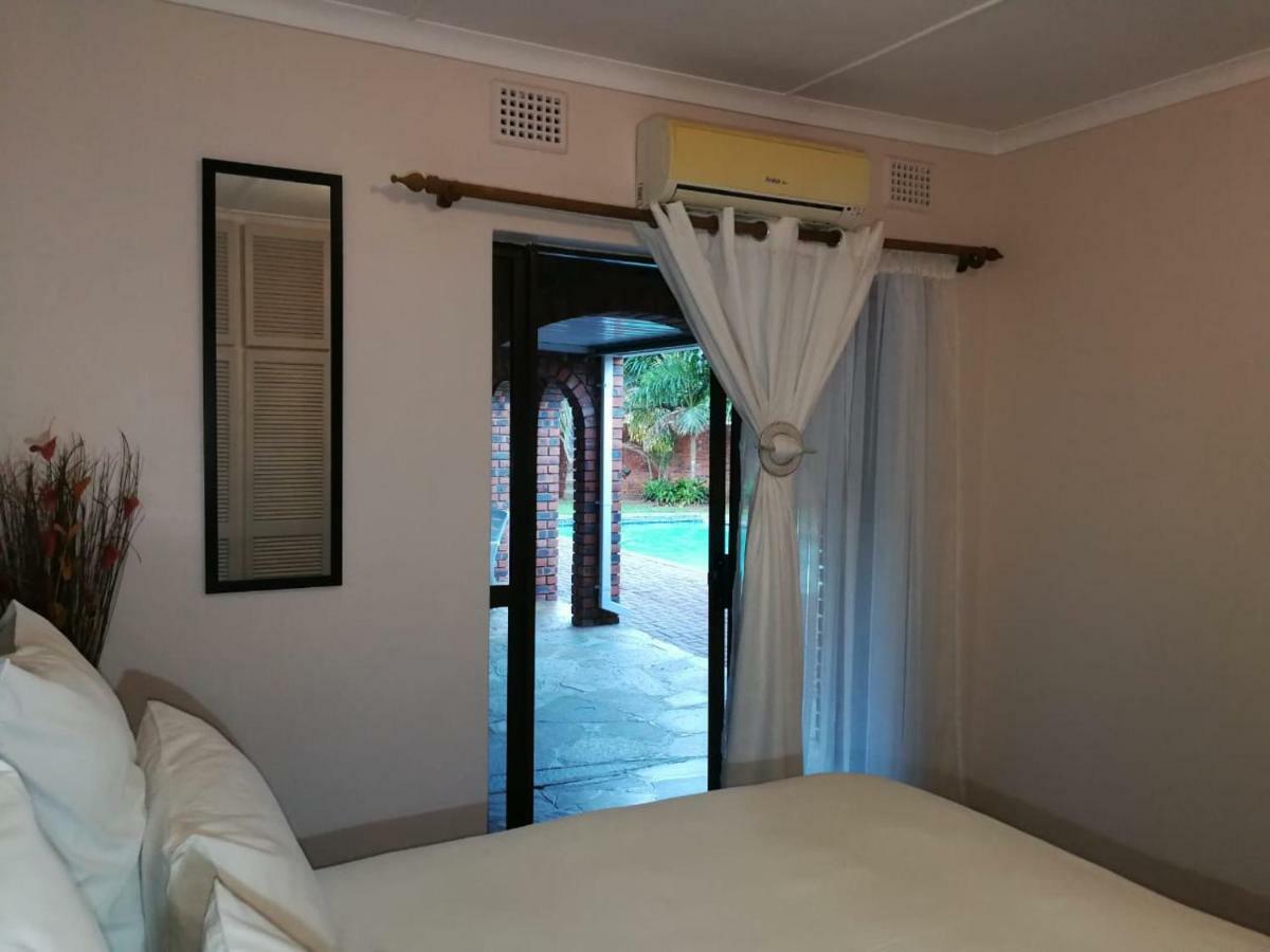 Emangunini Guest House Richards Bay Kültér fotó