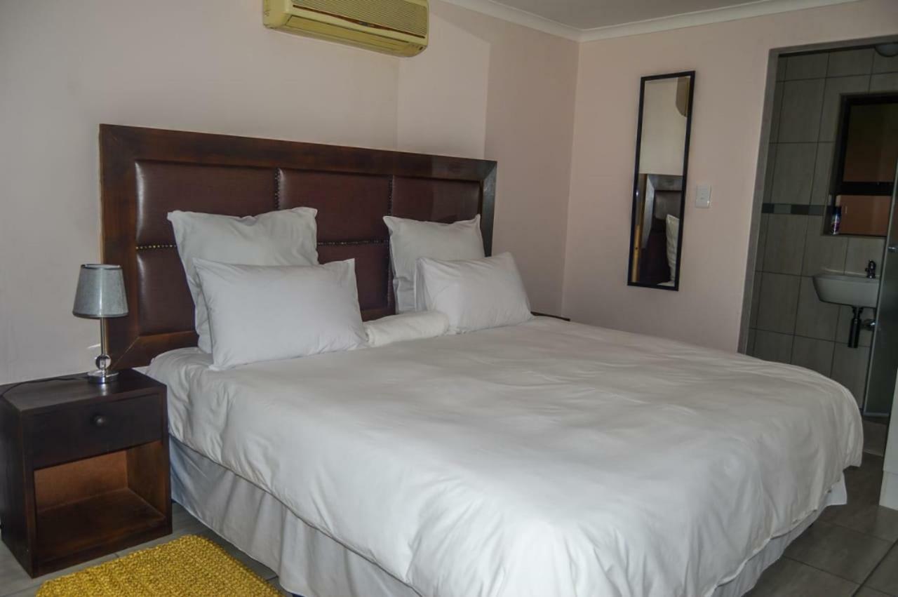 Emangunini Guest House Richards Bay Kültér fotó