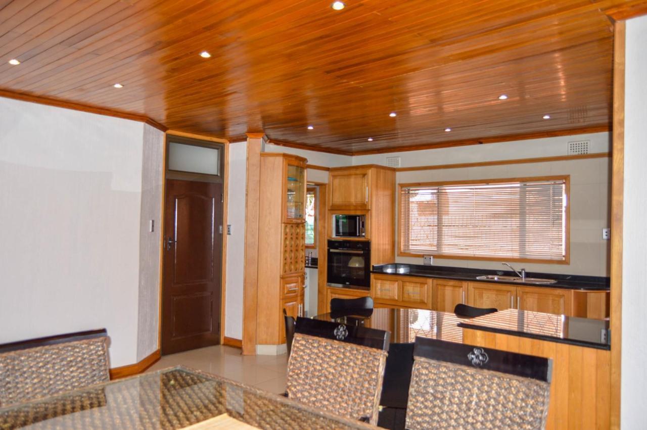 Emangunini Guest House Richards Bay Kültér fotó