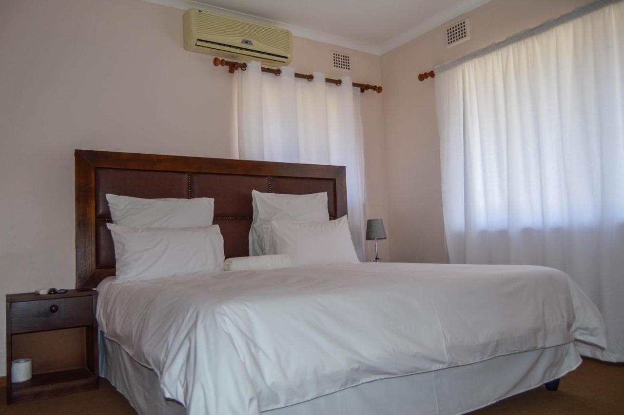 Emangunini Guest House Richards Bay Kültér fotó